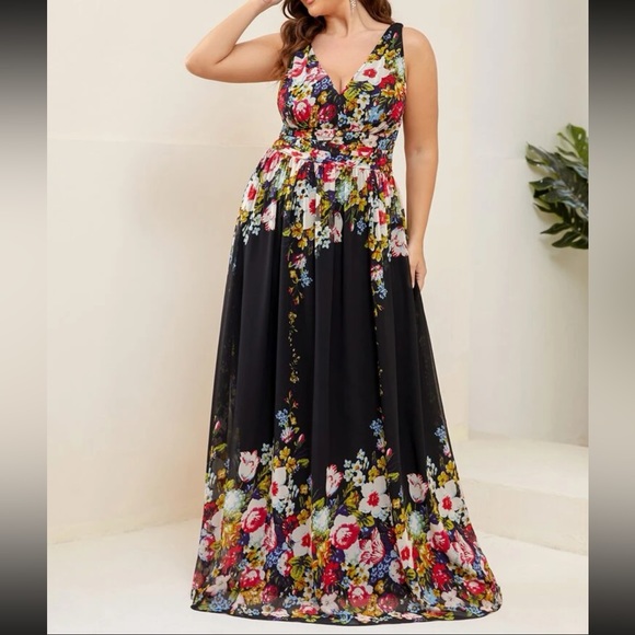 Round Neck Floral Print Lace Black Plus Size Maxi Dress main image 1